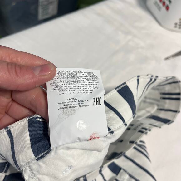 Brax Shakira Slim Fit Ankle Railroad Stripe Midrise Jeans women's Size 32x30 - Picture 6 of 6